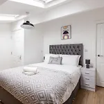 York Villas Free Parking Included