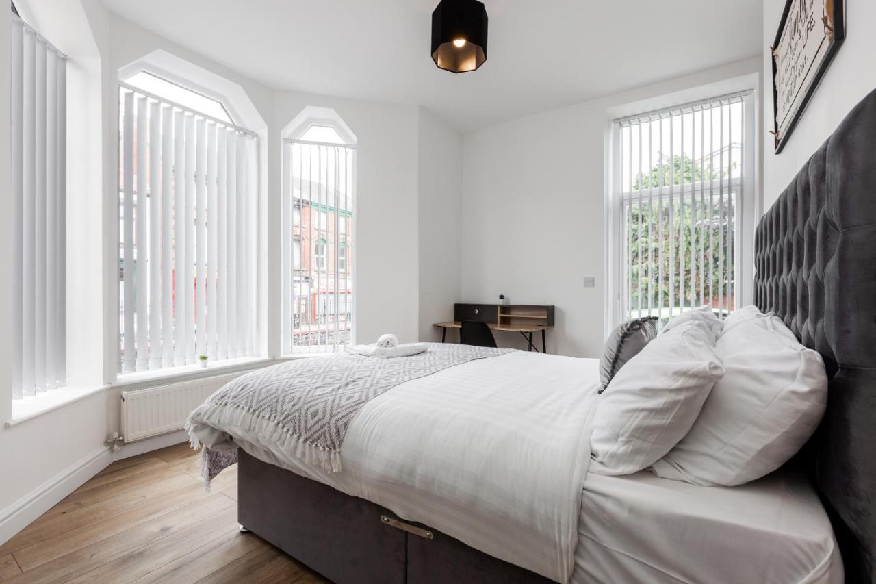 York Free Parking Included Apartment