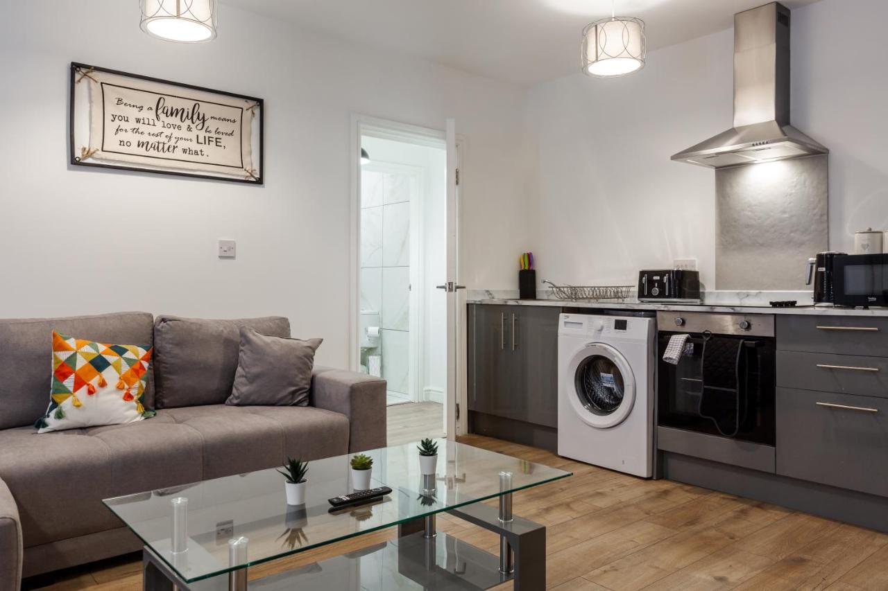 York Free Parking Included Apartment